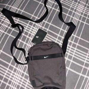 Nike Core Unit Small Item Bag Early – Black (BA2131-075)